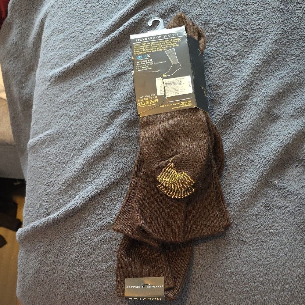 Gold Toe Men's Dark Brown Socks - Picture 5 of 5